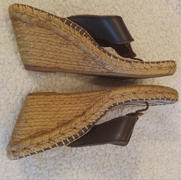 EUC | Burberry Leather Espadrille Thong Wedge Sandals | Size: EU 37 & US 6.5 - Picture 11 of 15